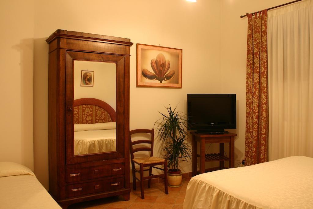 B&B Le Palme Bassano Romano Exterior foto